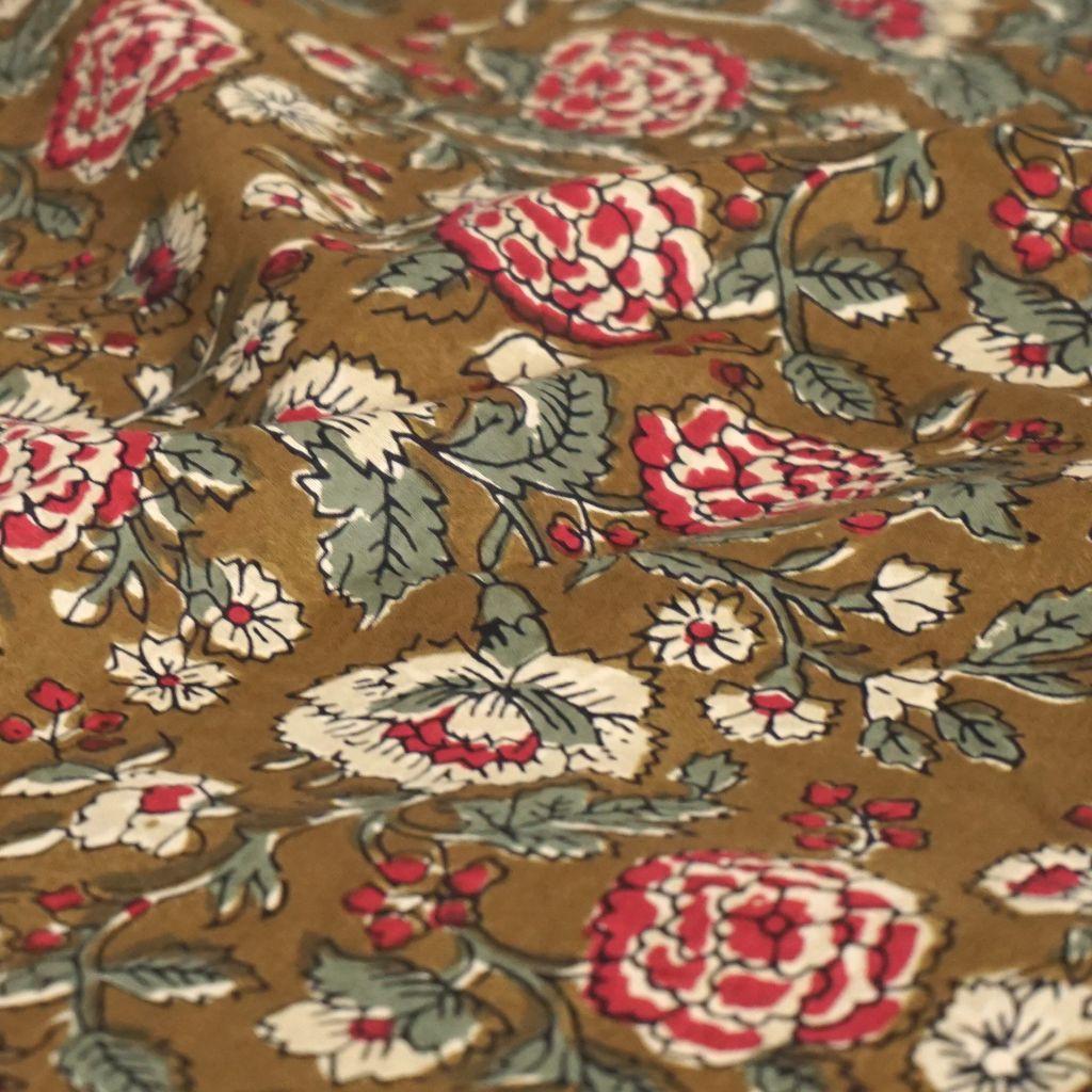 Voile leichte Baumwolle Blüten himbeerrot oliv grün